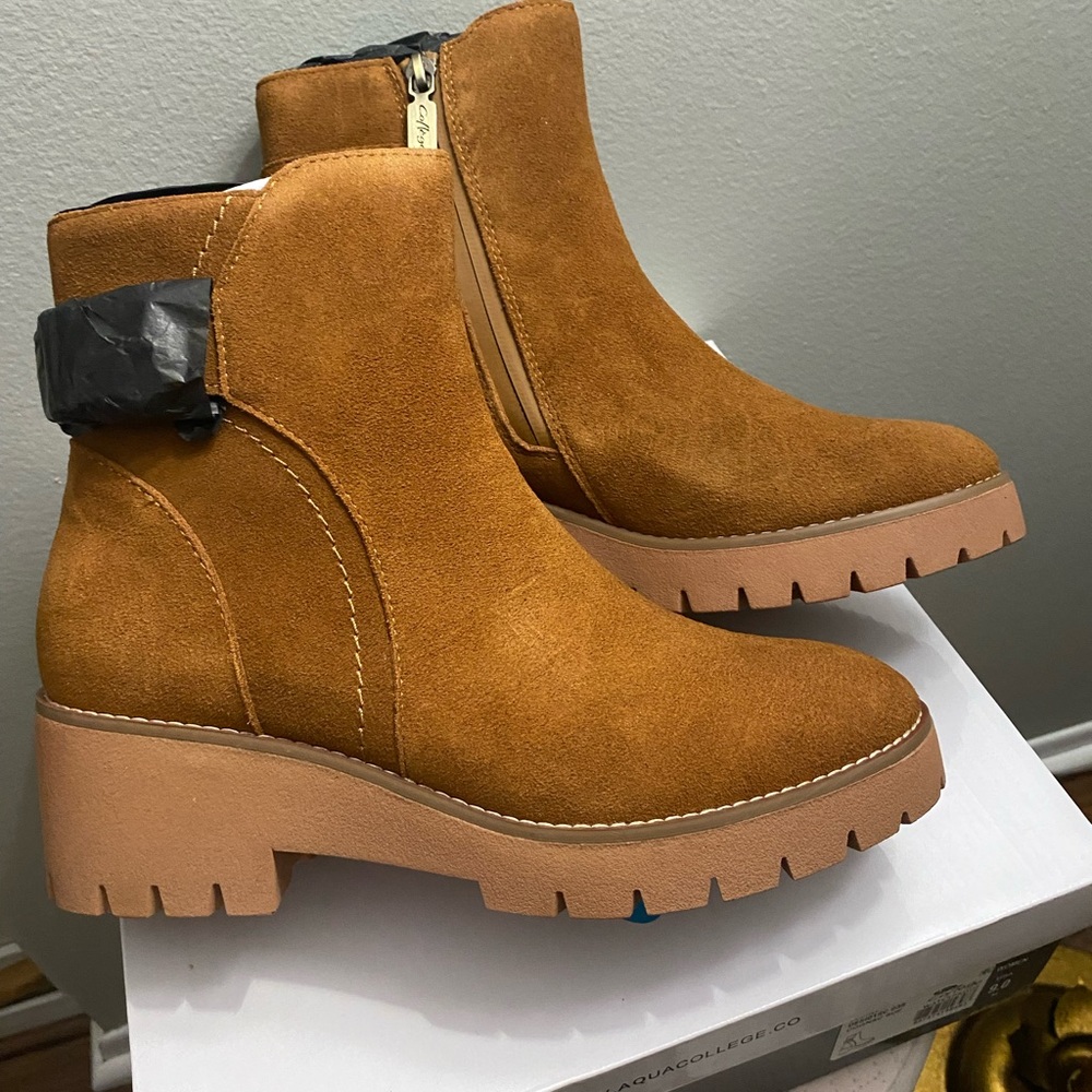 Aqua College - Desiree Waterproof Suede Booties in Cognac - Size 9 NWT
